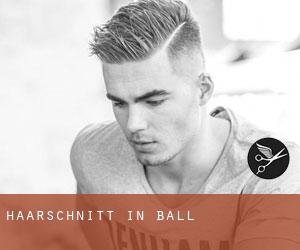 Haarschnitt in Ball